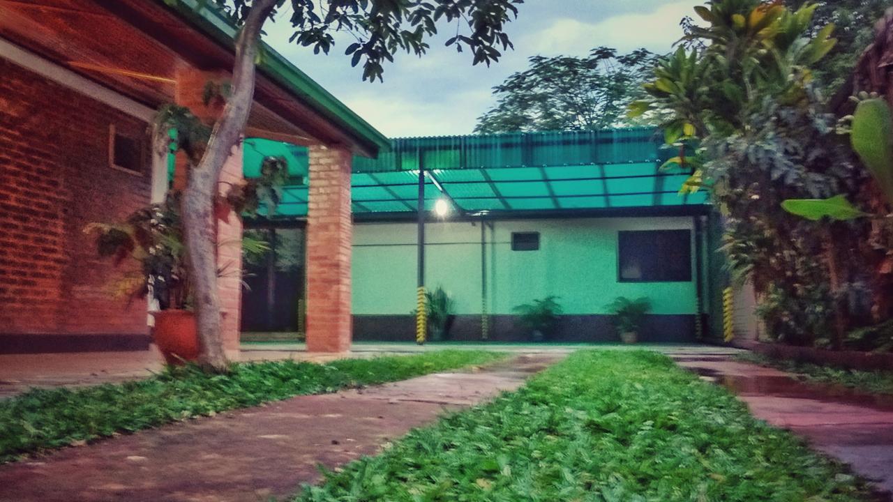 Apart Hotel Las Guayabas Puerto Iguazú Extérieur photo